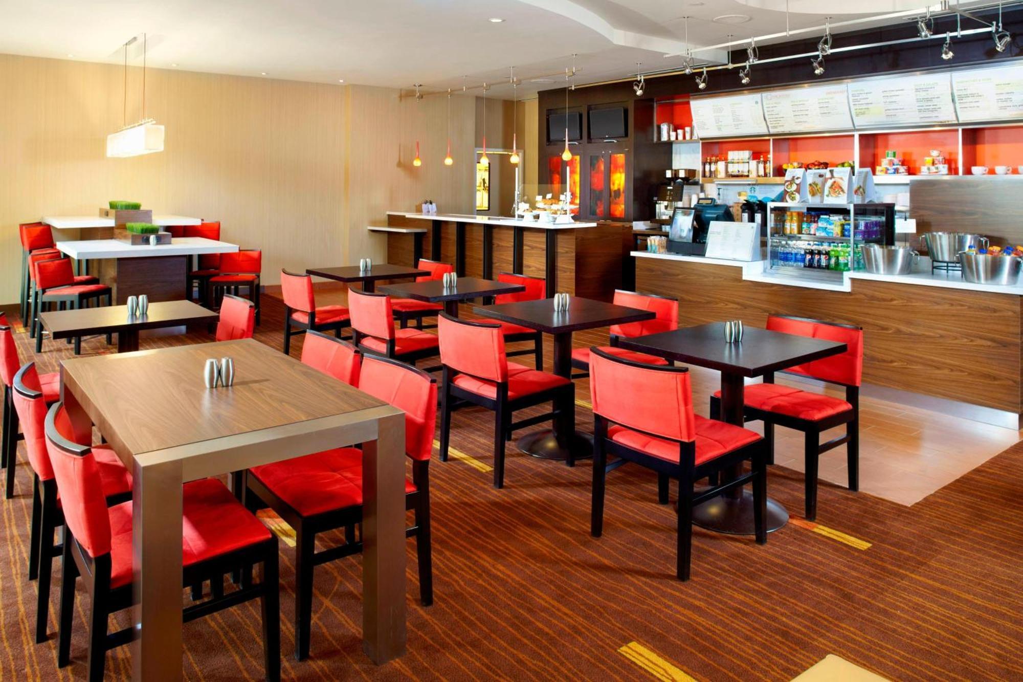 西匹兹堡霍姆斯戴德水边万怡酒店 West Homestead 外观 照片