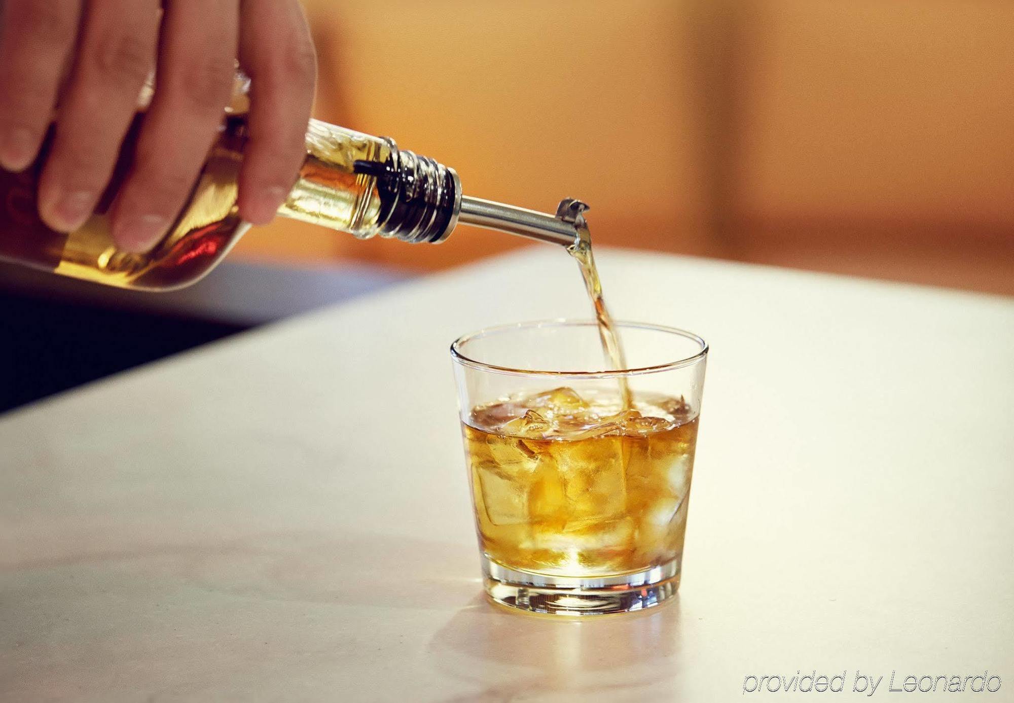 西匹兹堡霍姆斯戴德水边万怡酒店 West Homestead 外观 照片